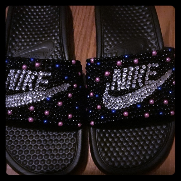 galaxy nike slides